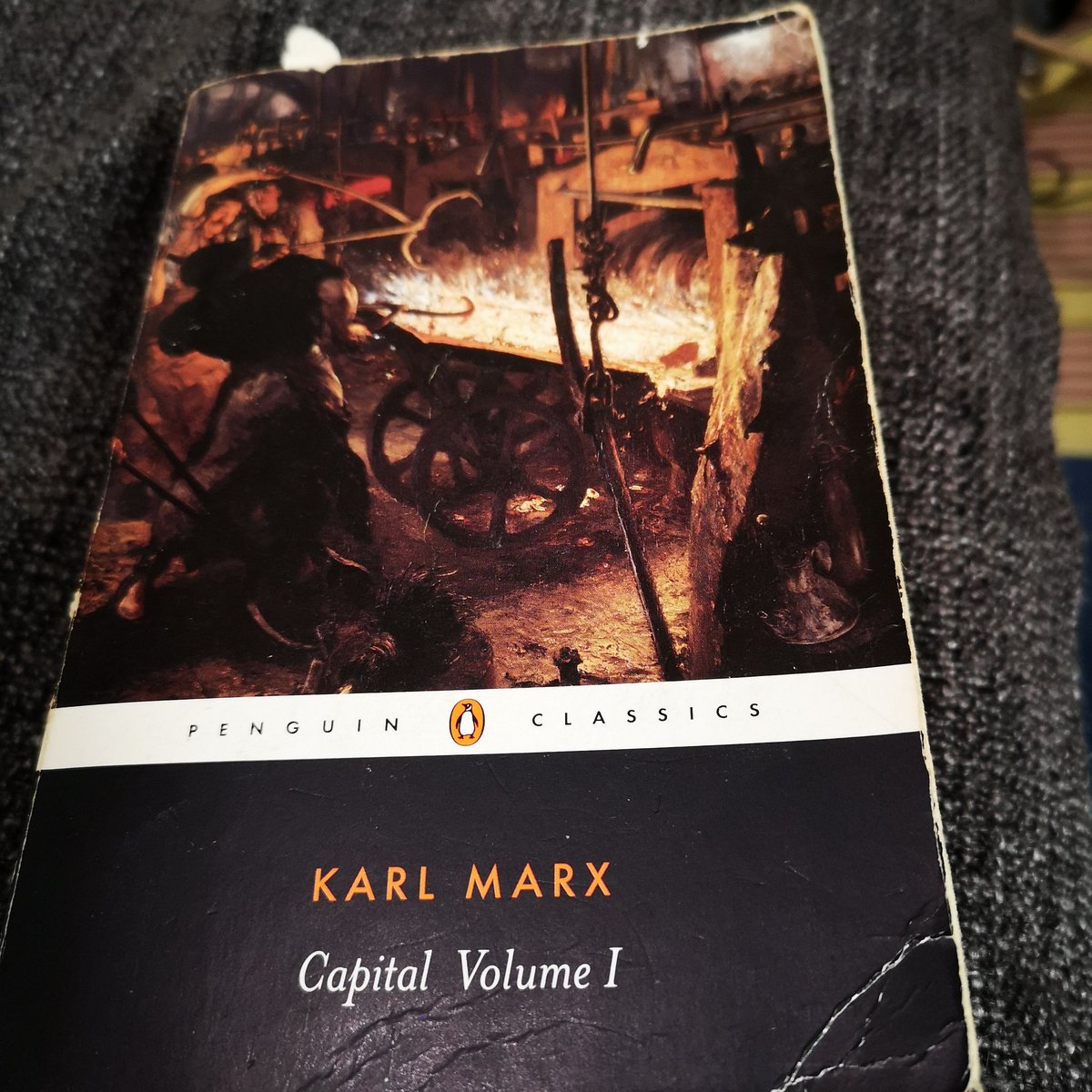 kevheadbone's tweet image. Books that got me through art history. (a short series)
#1
#FUCKINGARTHISTORY