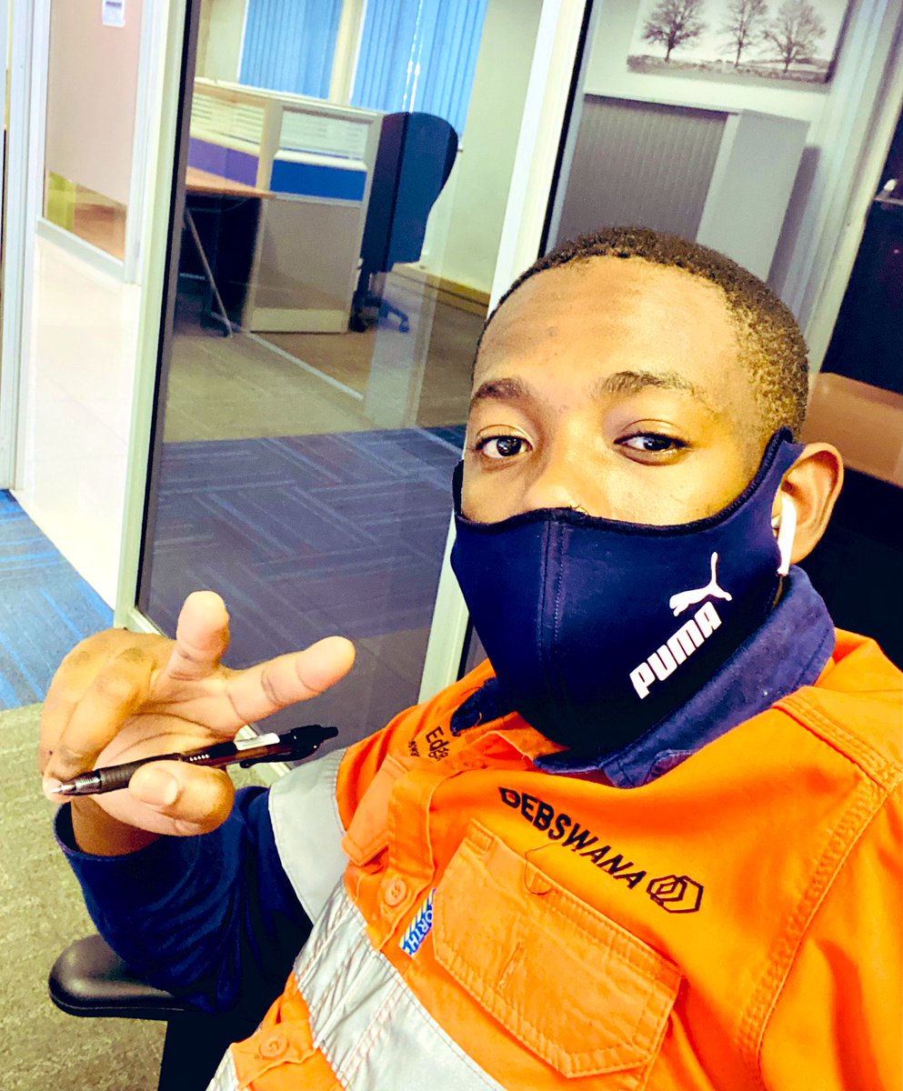 kb_has_spoken's tweet photo. Quote with your work picture!!
#SeBusy ! https://t.co/QBVr1BAqUa