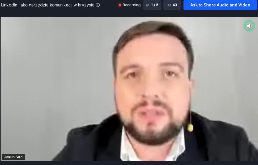 getSharebee's tweet photo. @kubasito z @ZetChilli na #LinkedInLocalVirtual opowiada o #LinkedIn, jako narzędziu w komunikacji kryzysowej. https://t.co/pOL4OSOxNF