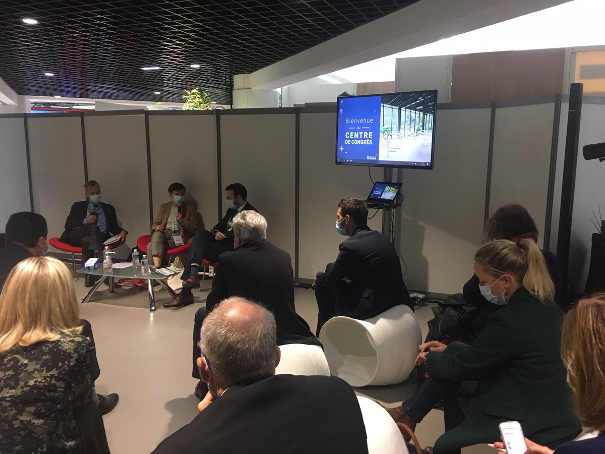 Hab_moderne's tweet photo. #CongrèsEPL A #Angers, #Habitationmoderne se penche sur l'aménagement bas carbone 🍃 et le rôle des #EPL dans la #RelanceEconomique.🏗️
#habitat #logement #bailleur #economiemixte @FedEpl
#salonepl #congresepl #lesepl #fedepl #servirlepublic #CollTerr https://t.co/ll6AjSKgnx