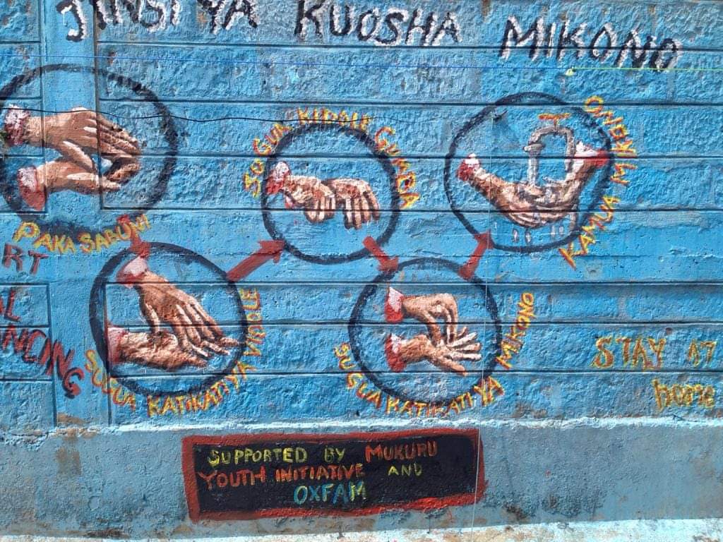 @TheDJBoyie Hapa mtaa nimecheki murals, ziko na information kali sana. Kazi ya @mukuruYI #shujaaztalk