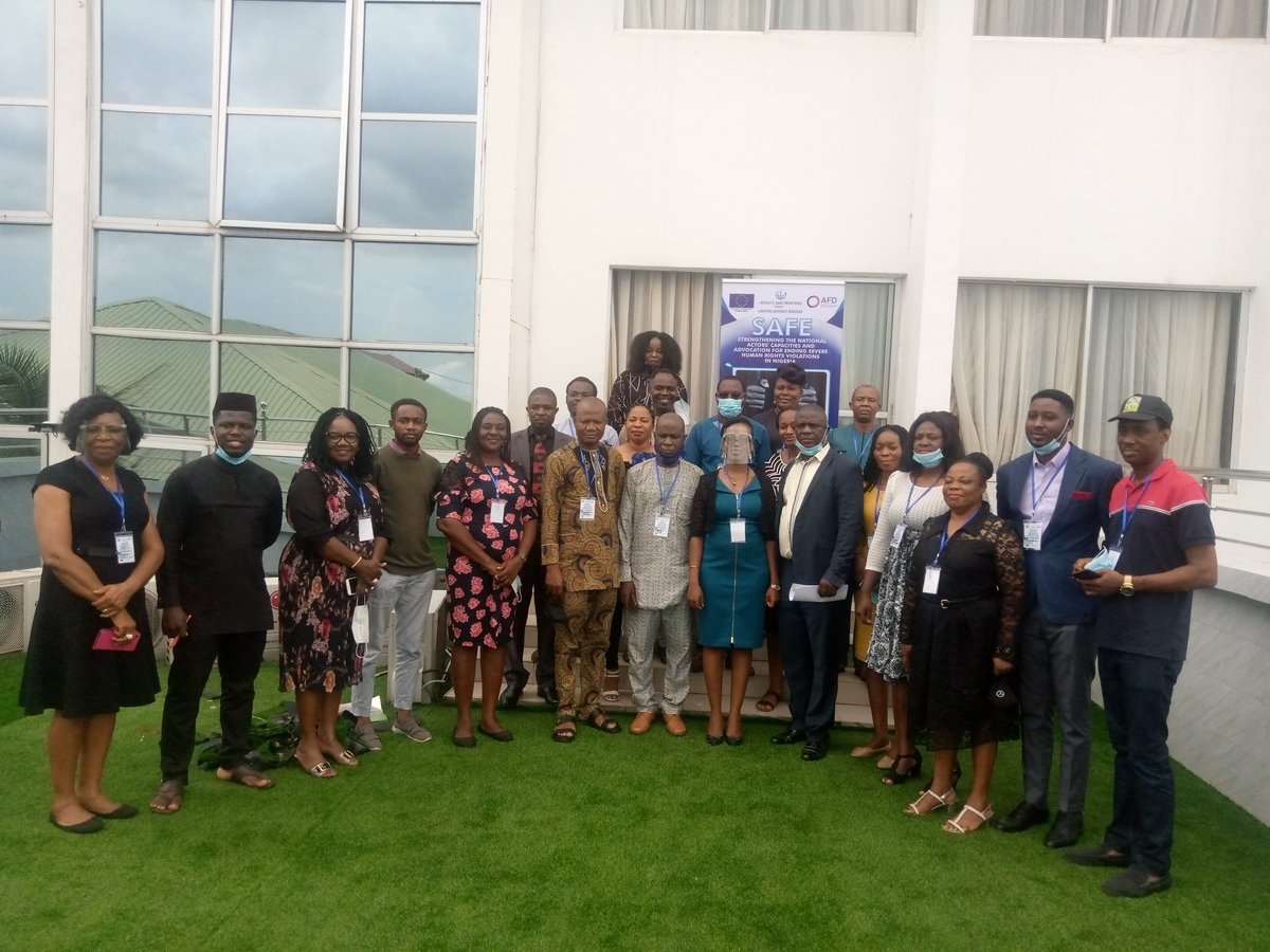 Group photograph: Participants from the Media and CSOs at the SAFE training Enugu 15th October, 2020. Day one of the training. BON Hotel Sunshine Enugu. @ASFFrance @EUinNigeria @AngelaUwandu