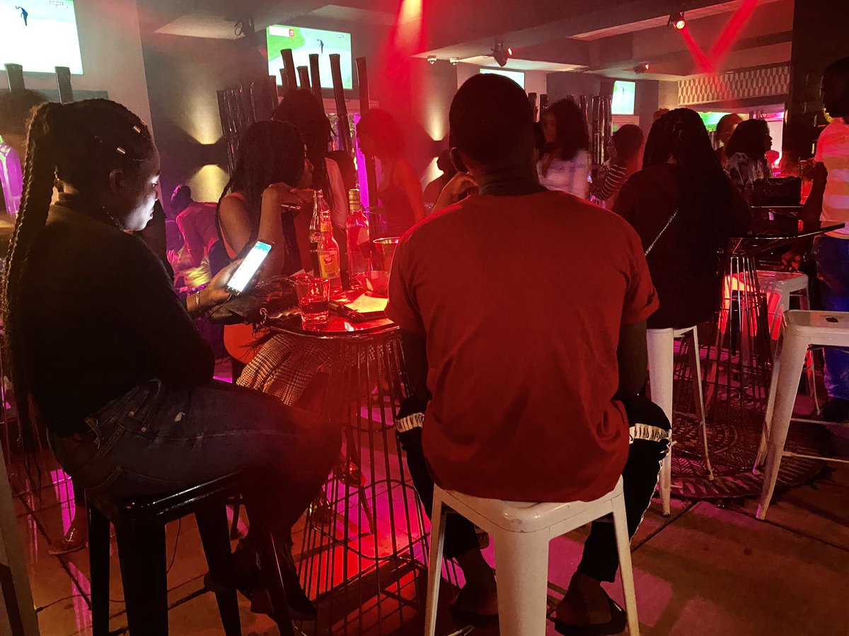 BnWBastos's tweet photo. Et si on faisait SENSATION ensemble ce jeudi chez nous ?

Nous vous attendons avec le meilleur de l’ambiance.🔥🔥🔥

RÉSERVATION 📞694-995-315

#BlackandWhite #djsukam #GoodVibes #WeekendVibes #Sensation #Enjoy #Drink #Bastos #Yaounde https://t.co/nMn3BHIPnx