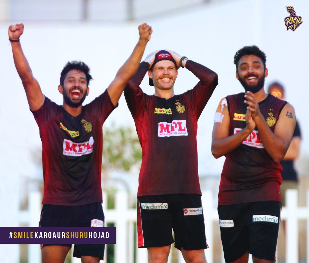 devakumar_pathy's tweet photo. Wow Our Very Own Tamilnadu Cricket Player #VarunChakravarthy Is A Die Hard #ThalapathyVijay Fan Look At The Tattoo In His Left Hand 🔥😍
@actorvijay @BussyAnand https://t.co/9Vk07hIrAF