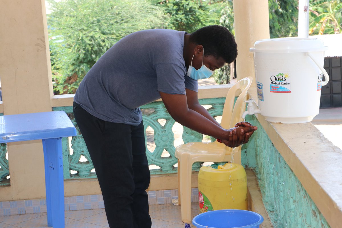 mangashmangale's tweet photo. Washing of hands is a safety practice that should be embraced and emphasized even after COVID-19.Happy GlobalHandwashingDay2020 #shujaaztalk #HforHandwashing @safecommunity4  @bettymtuweta @RitahAnindo @esther_aoko @GikonyoMaureen @_Itaeli @DianaSaumu @nyawe_nyawe https://t.co/eNQsAISgZr