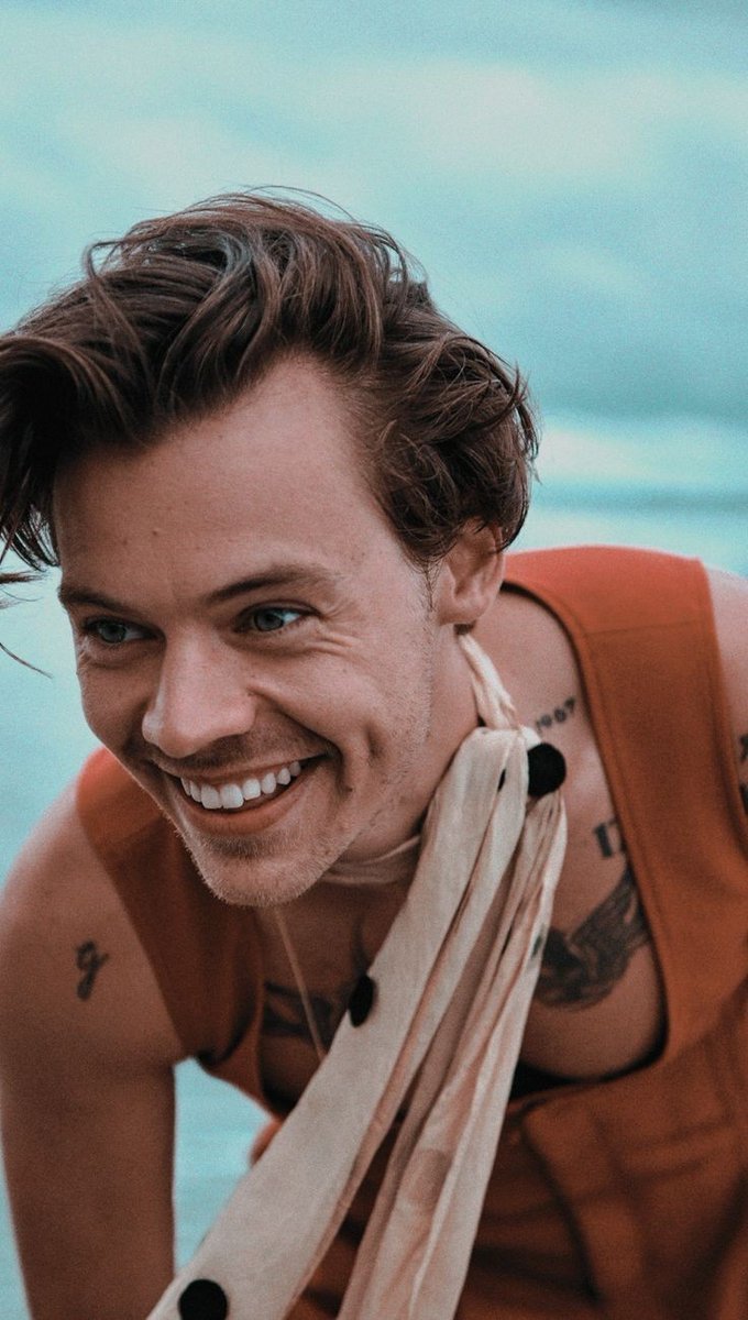 ruyanur01_'s tweet photo. @Harry_Styles I'm thinking of suing Harry. For being handsome and stole a heart. 

I became a Harry fan and I regret, I wish I was a fan before. 🍉🌈💜

#HarryStyles #HarryStylesEnChile #HARRY #HarryBillboardAchievement #harryedwardstyles https://t.co/NccEcclCuD