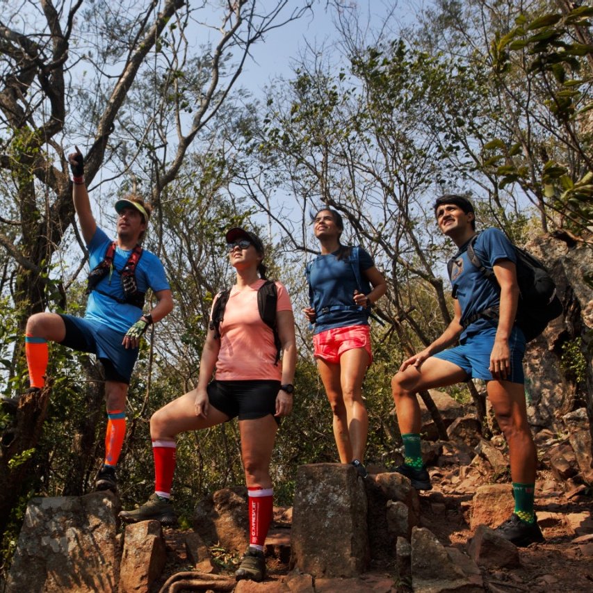 Nuestras marcas #salomon #compressport te ofrecen todo lo necesario para llegar a la cima de tus motivaciones traileras.
Consulta con nuestros asesores de ventas 🤳
#cyclesport #tiendamultideporte #altoparana