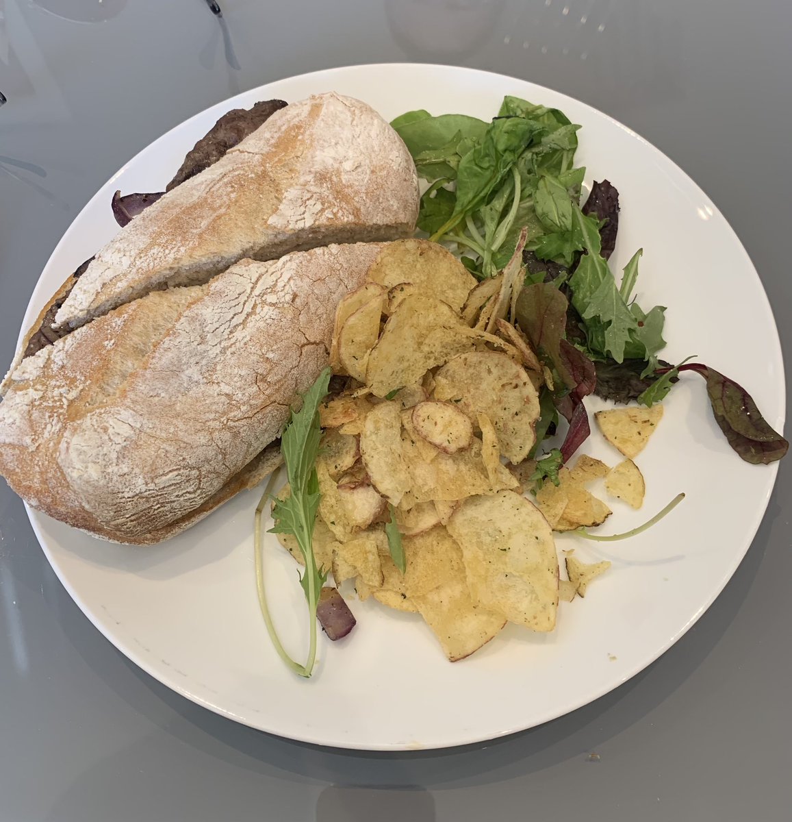 MaxineLinas's tweet photo. Just had a great take away lunch from @FoxSproston Perfect for when your working from home! Thank you 🍴#SupportLocalBusinesses https://t.co/94TitmdUda