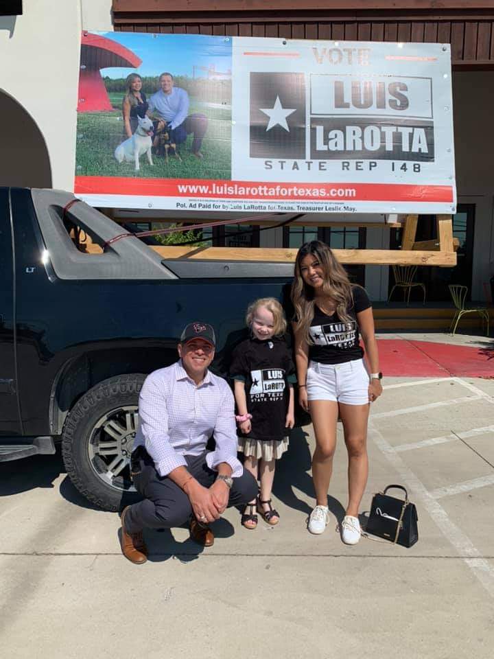 larottafortexas's tweet photo. It was a pleasure to meet with Carmen Crenshaw and @RNHATexas! The #larottafortexas team greatly appreciates our host and all who showed up to help spread the word! https://t.co/Pxe9VTFFr9