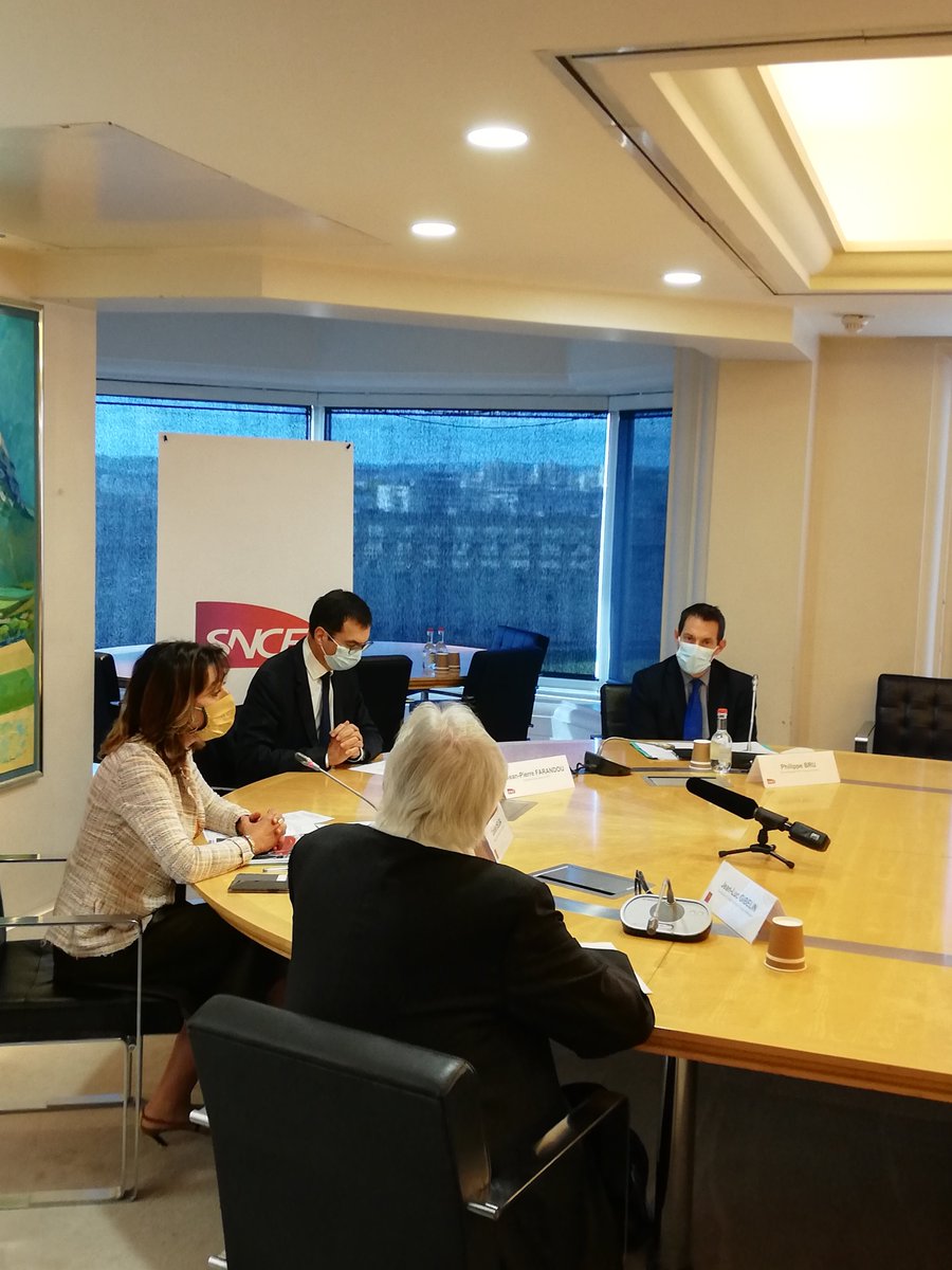 Conférence de presse <a href="/Occitanie/">Région Occitanie</a>
Pour continuer la conquête #TEROccitanie #liO nous nous dotons d'un nouveau plan rail ambitieux
🆕 #objectif 2030: 100 000 voyageurs/jour dans nos trains 
🆕 #gouvernance partagée et nouvelles conventions avec toutes les SNCF