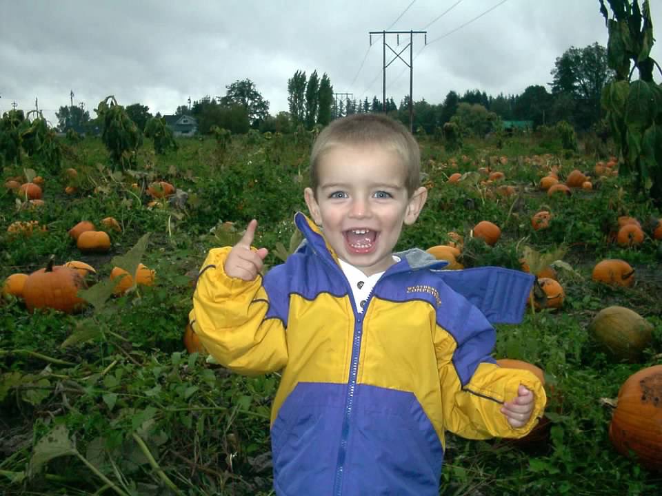 Happy Bobcat Birthday to <a href="/joe_olsonn/">Joe Olson</a> &amp; @leighton_bryce #BLUEcollarGOLDstandard 😺🏈🎂