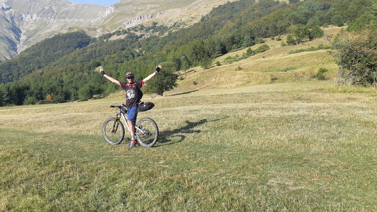 Credetemi, la mtb non è solo chilometri e dislivello. E' di più, molto di più....Alla prossima, Nik.3a tappa: Visso - Fiastra (Dist 42 km - d+ 1250 m)