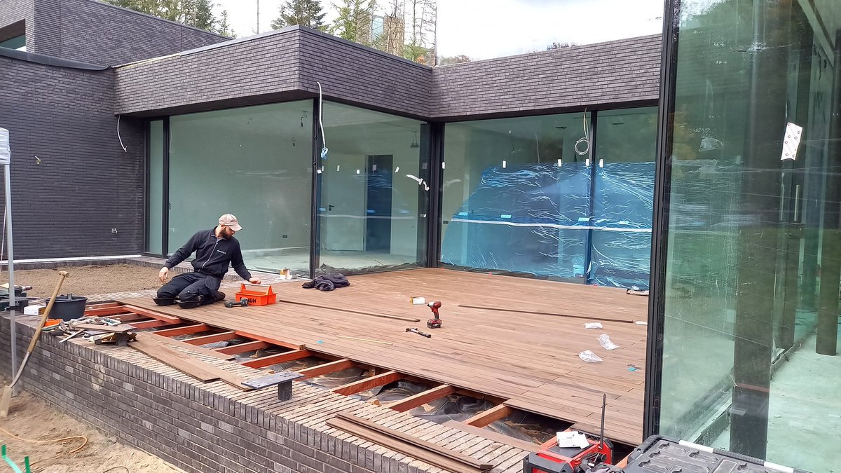 ReflectionZeist's tweet image. Werk in uitvoering terras F3 @ReflectionZeist @Kerckebosch