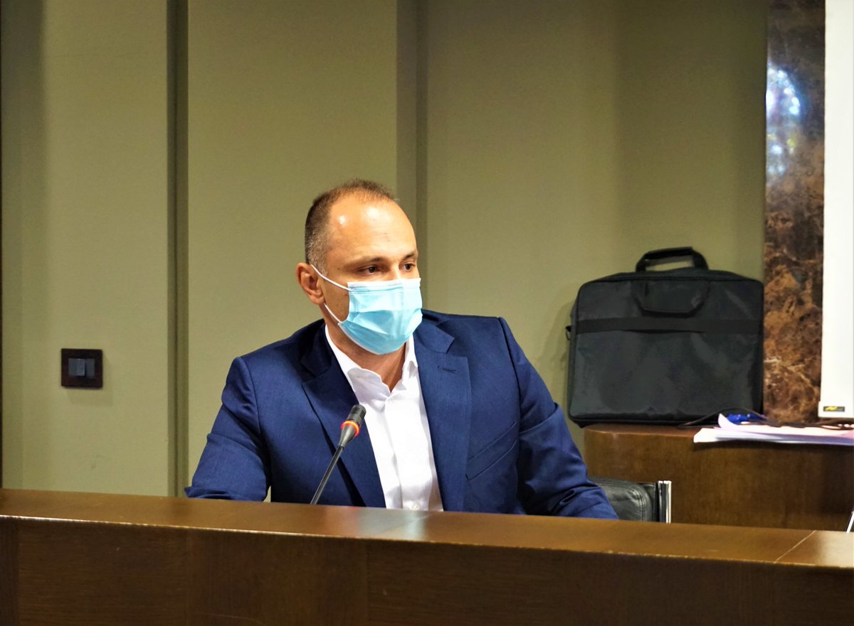 Студентите од шестта година по медицина активно се вклучуваат во поддршка на своите колеги во борбата против ковид-19. Нивниот ангажман ќе биде помош на колегите епидемиолози во телефонска комуниција со пациентите, изработка на епидемиолошки анкети и обработка на податоците.