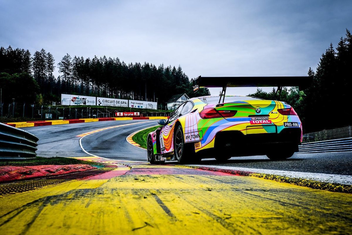 #Epson doet beroep op Igepa voor een kleurrijk huzarenstukje! #BMW Art Car maakt debuut met de BMW M6 GT3 tijdens de 24u Spa-Francorchamps. Ontwerp: #PeterHalley. Printen en finetunen van de kleuren op de Epson SC-80600 door Yann Bouckaert, Color Management Specialist bij Igepa.
