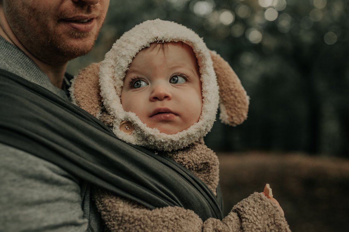 lilypadandbow's tweet photo. Did you know that baby wearing doesn’t just have to be with newborns? A walk in the woods sounds so much more appealing when you’re not struggling to push a pram over bumpy terrain. The @dreamgenii snuggleroo is perfect for those moments. 👶🏻 #gifted #ad https://t.co/fRVQGLQOXy