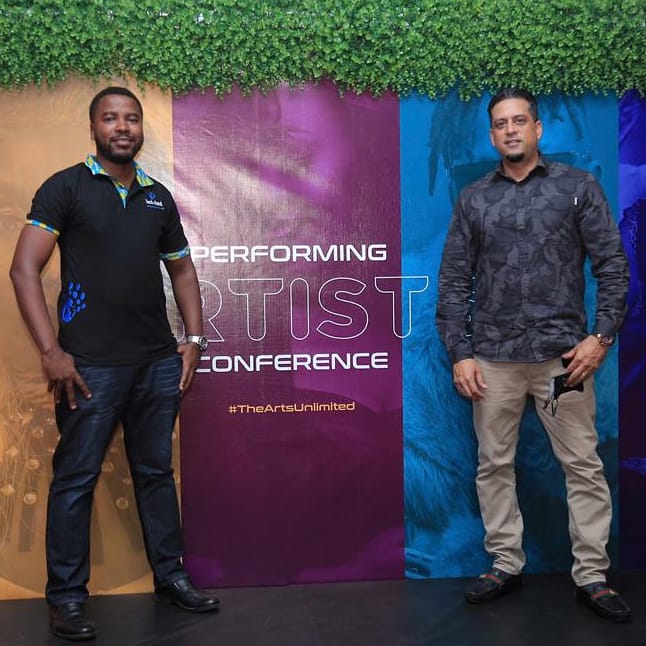 tagstudiosug's tweet photo. Our CEO Aly Allibhai with @reachahand Founder @HumNabimanya at the Performing Artists Conference happening now Victoria University Auditorium.

Don't miss him on the Entrepreneurship panel moderated by @idringp organized by @reachahand #TheArtsUnlimited https://t.co/e2fIGBz3Df