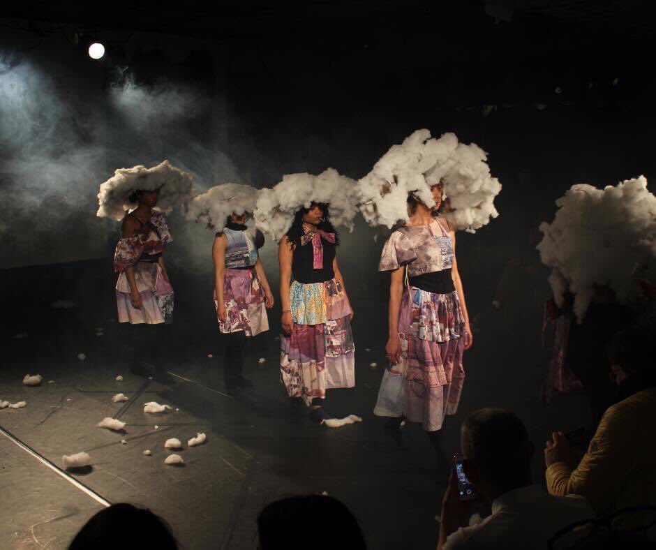 Musicien.nes, act.eurs.rices, créat.eurs.rices ou entrepren.eurs.euses dans l’art et la culture ? ✨

Si vous êtes étudiant.e.s, participez au dispositif Créart’Up avant le 27 octobre en remplissant ce formulaire : mie.paris.fr/formulaire-cre…

#Paris #Culture #Art #Etudiant #Création