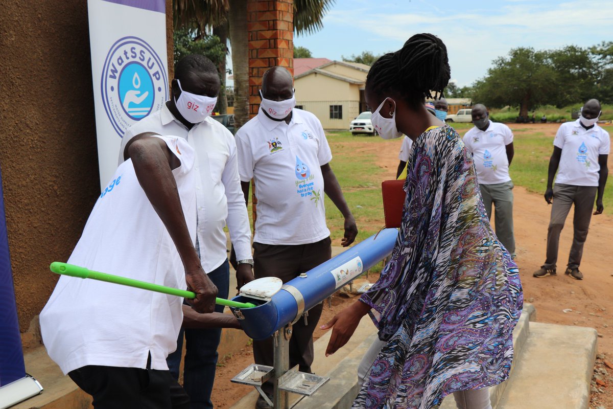 GIZWatSSUP's tweet photo. Happy #GlobalHandwashingDay! Today we are in Ramogi Sub-county where Arua and Yumbe Hand Pump Mechanics are facilitating WASHaLOT operation and maintenance orientation sessions for community members #HandHygieneforAll #giz #WatSSUP https://t.co/tRfYzbf3zG