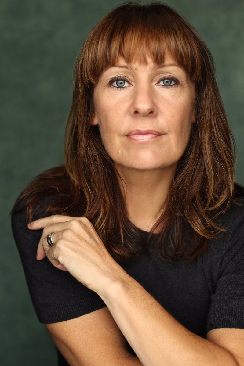 MichelleJeram's tweet image. #PromoteAnActor thanks John @SupportBritish            playing age 45-55 headshots by @HeadshotScott rep @B_CManagement spotlight.com/profile/9653-7…