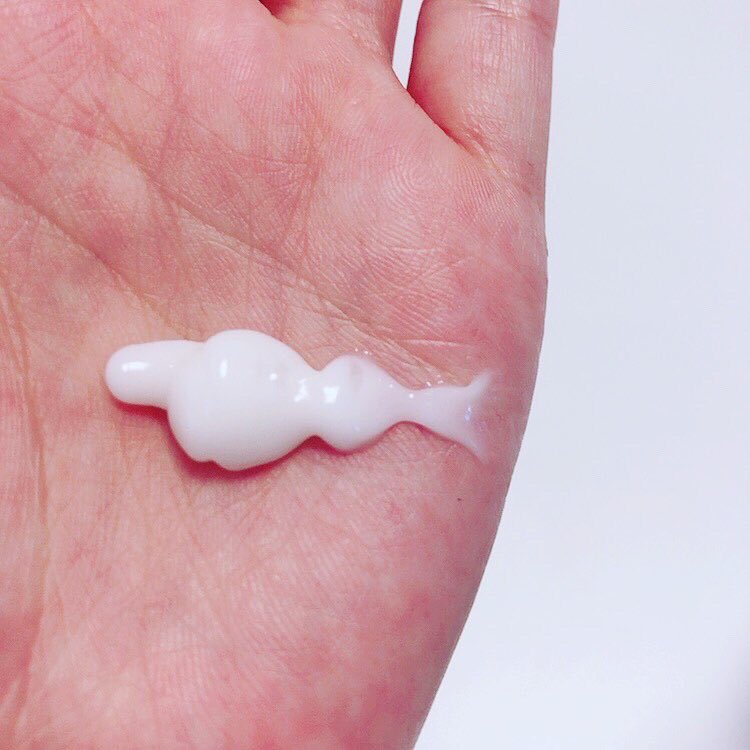 miii__0708's tweet photo. サロン専売品にデビューするなら『#ケシキのはじまり』がおすすめー!
サロン以外でも買えるし、髪ツヤツヤになるし、香り最高🙆♀
しかも95%美容液成分が配合されてて、頭皮だけじゃなくておててにも優しい✌
#アンドナイン #ヘアケア #サロンヘアケア #andnine #シャンプー #トリートメント https://t.co/hauiC2rHCy