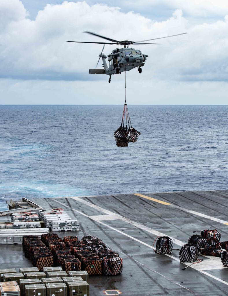 #USNavy's Ronald Reagan Carrier Strike Group Returns to #SouthChinaSea for Third Time during their 2020 Deployment. The U.S. Navy will continue to fly, sail and operate anywhere international law allows. #FreeAndOpenIndoPacific DETAILS ➡️ go.usa.gov/xGhsN