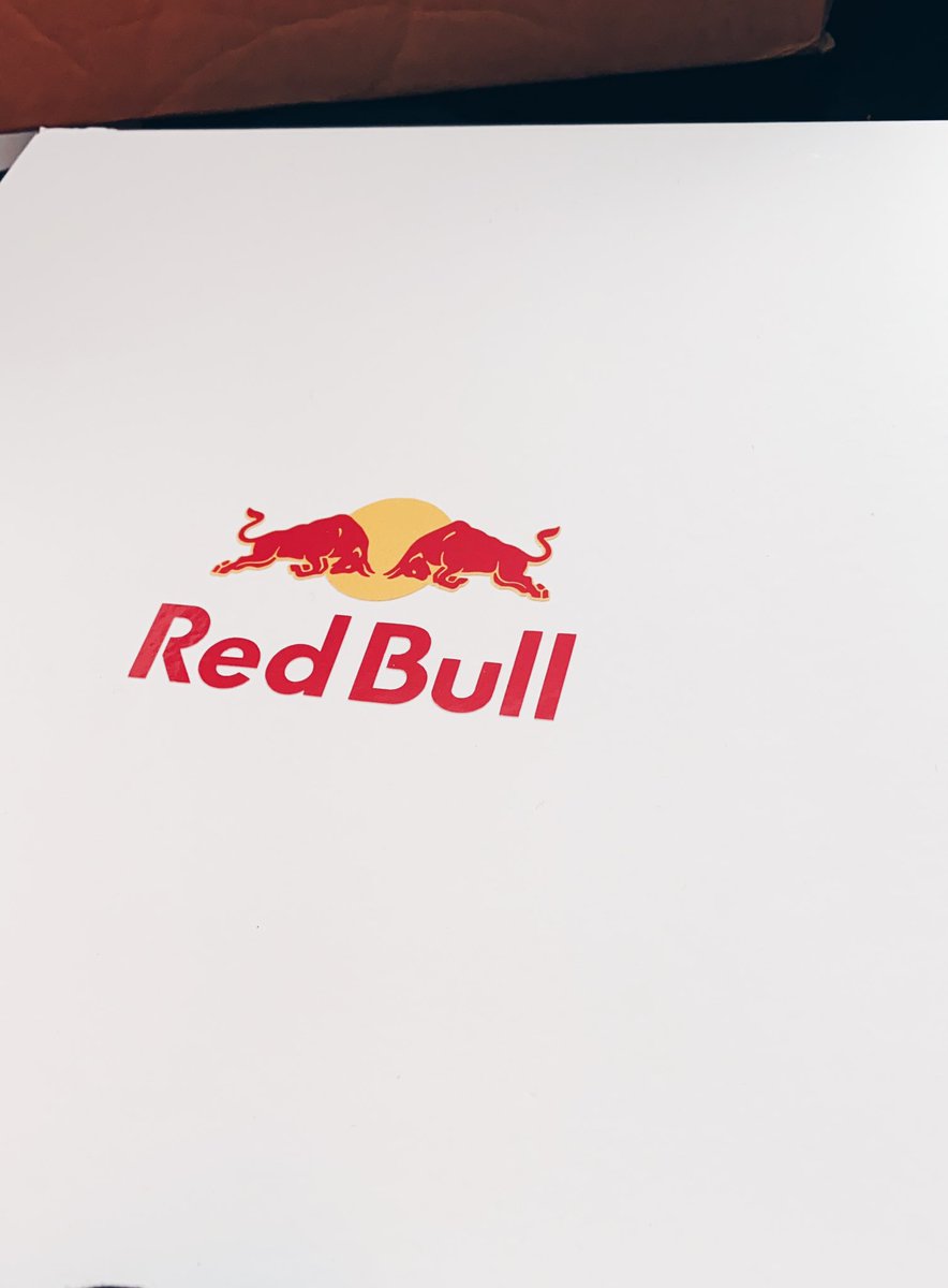 StephanieNneoma's tweet photo. Thank you @RedBullUK for my lovely package 🥰

My spidey sense is telling me tropical might be my favourite🤔

#RedBullEditions #gifted https://t.co/vGjqcgIjiB