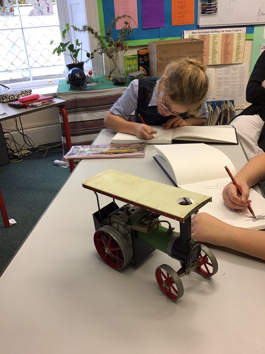 ManorHseSchool's tweet photo. Close observation is needed to draw in detail #IndividualChallenge #CreativeAndCollaborative https://t.co/N18AISKiOf