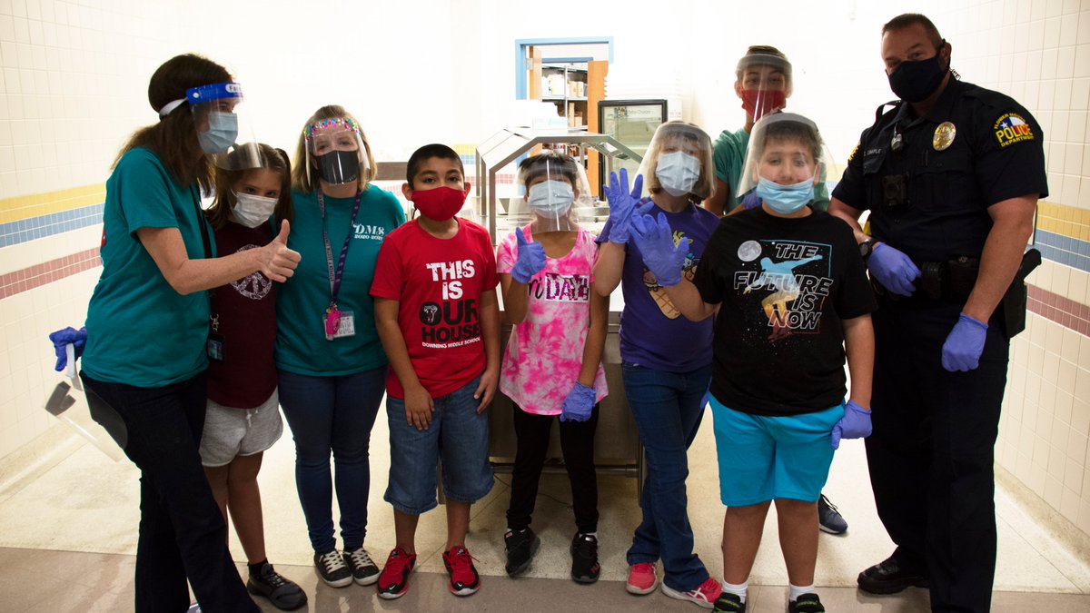 DowningMS's tweet photo. Read this @LewisvilleISD story about how our awesome Academic Life Skills students cooked and served a spaghetti and meatballs lunch for more than 60 staff members: https://t.co/d61JUv8nPK. 🍝 #LISDculture https://t.co/Hwjvv6GlTT