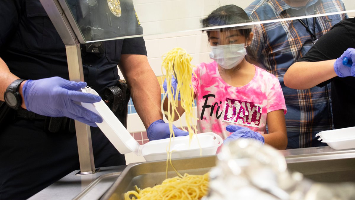 DowningMS's tweet photo. Read this @LewisvilleISD story about how our awesome Academic Life Skills students cooked and served a spaghetti and meatballs lunch for more than 60 staff members: https://t.co/d61JUv8nPK. 🍝 #LISDculture https://t.co/Hwjvv6GlTT