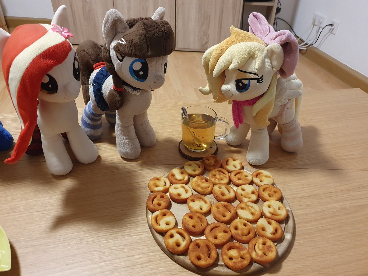 If you're sad... eat smiles with your fave pones. 🙂