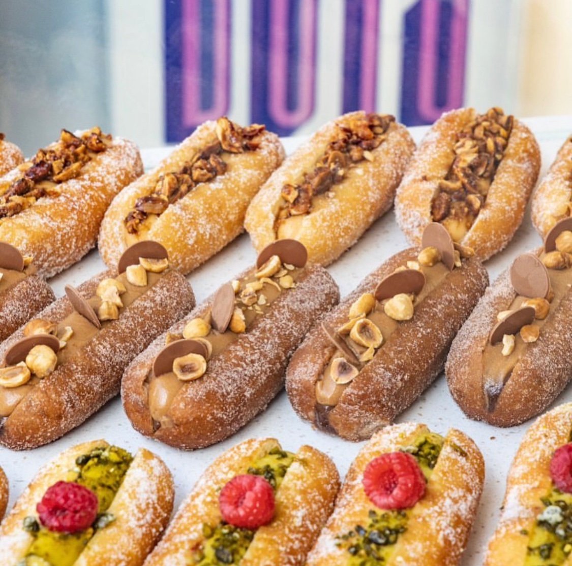 london_advisors's tweet photo. مشتهين دونات بحشوات متعدده🍩🍯 و لذيذه وفرش 😋 جربو  long boy عندهم خدمه توصيل من الموقع https://t.co/CA9qmfGyIl

موجودين في سلفرجز قسم food court 
وفي ومبلي 
و كنجز كروس
البوست كود👇🏻 https://t.co/AnsMGvgBJk