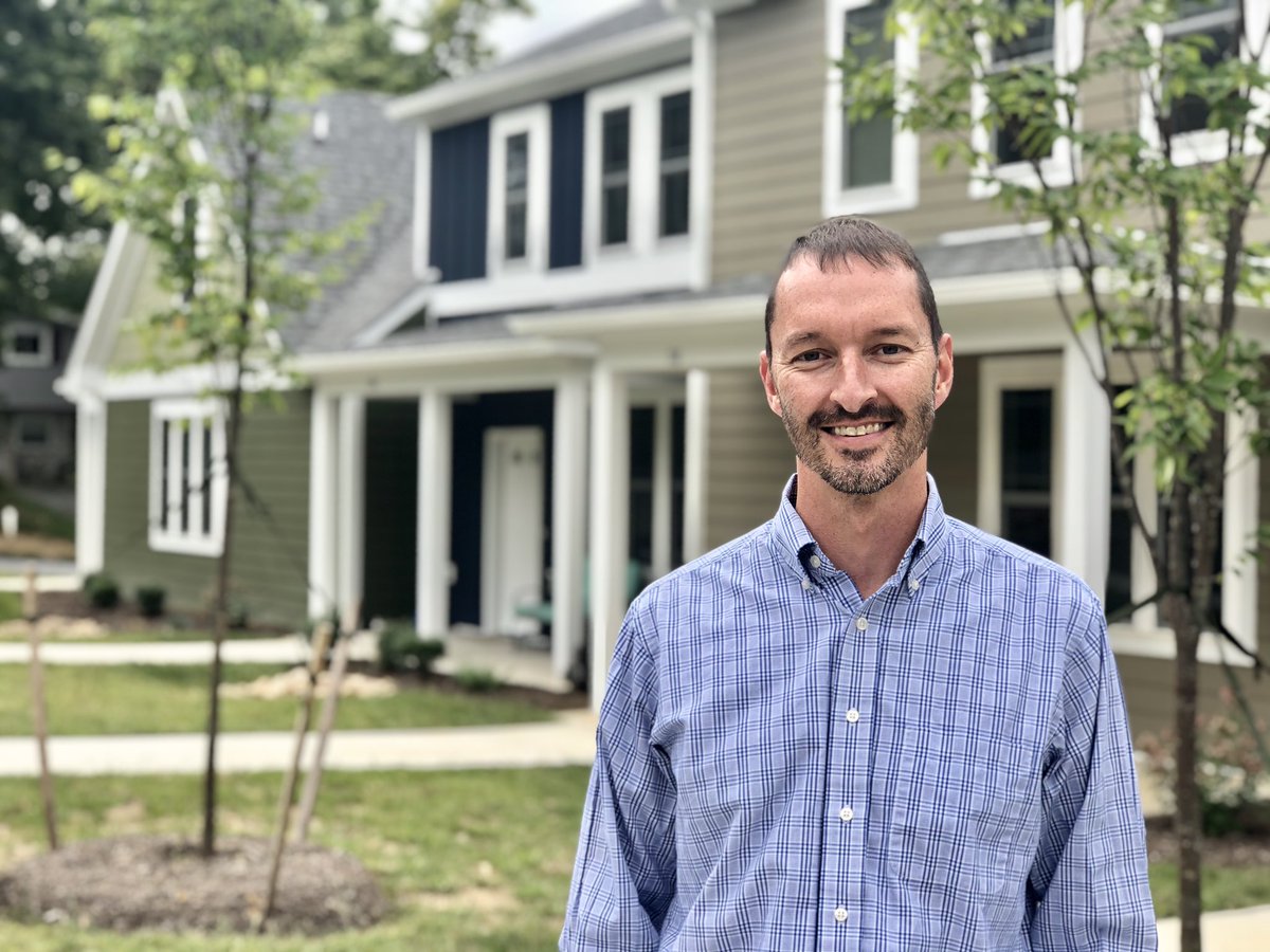HabitatNRV's tweet photo. Local builder and #HabitatPartner @StatesonHomes offers quality, energy efficient and distinctive home designs, and prides themselves on #CommunityEngagement. Thank you for engaging, and  supporting, #HabitatNRV!

#BlacksburgVA #SupportLocalNRV #BuildLocal #LiveLocal https://t.co/TIxgAyuoka