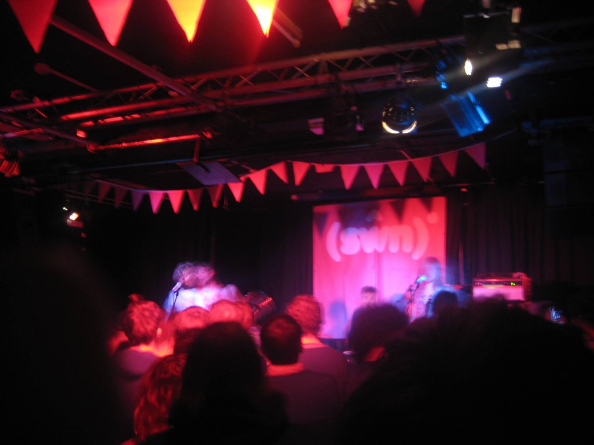 AdamJTurner's tweet photo. @SwnFestival 2009. Clwb. Johnny Foreigner. Outstanding. @lexkelandjun https://t.co/N3j3cLj3sn