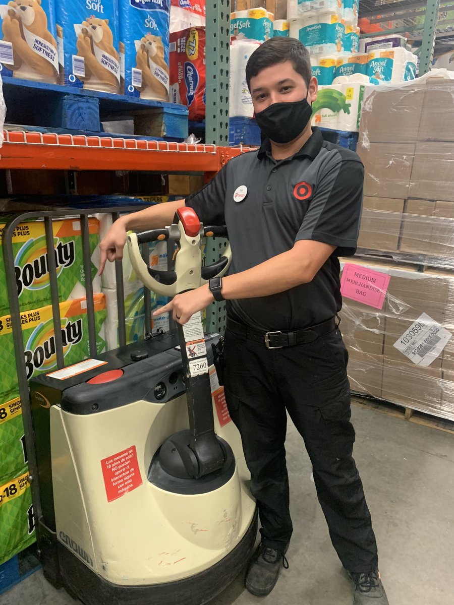 DuncanChristi1's tweet photo. What is Nick pointing at? That is the Operational Checklist we use to ensure our powered equipment is safe and ready to use! Another critical PM we do to keep equipment functional and safe for our teams! #staysafe #MHE #quality #d167pm #signsmatter @dcschnelle @Tarasubermartin https://t.co/BwIGcmUSbi