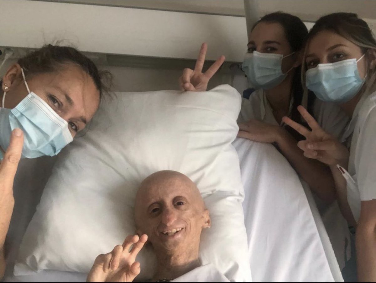 GossipRoomOff's tweet photo. 🚨 La YouTubeuse et star de TikTok, Rania, est décédée ce jeudi à l'âge de 16 ans, ont annoncé ses proches. Toutes nos pensées vont à sa famille. 🌹 https://t.co/dT0MlF3X4u