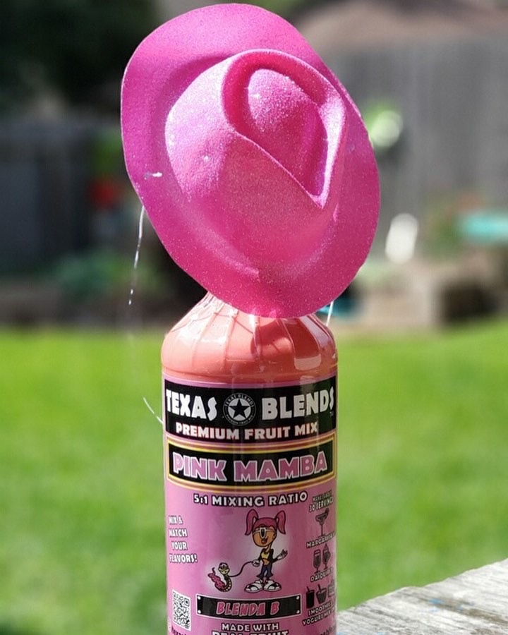 TexasBlends's tweet photo. Get Your Pink On, October Is Breast Cancer Awareness Month🎀
@TexasBlends @RealBlenderbots
#support #brestcancer #breastcancerawareness #getyourpinkon #cancer #awareness #pink #october #texasblends #pinkmamba #daiquiris #margarita #blenderbots #pinkmamba #BlendaB #itsinthemix https://t.co/1LrMf8bAHC