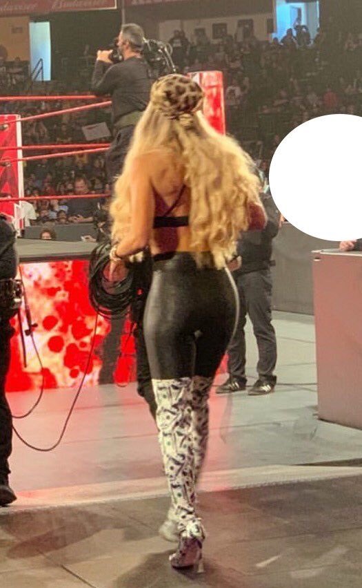 Mella is so hot wearing leather pants 