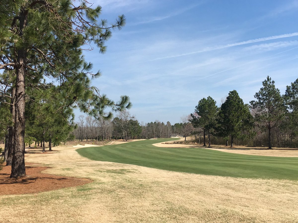 preinhardtgcs's tweet photo. It wonโt be long until the @geoponics #Endurant TE starts flowing onto fairways. It has been a game changer for us. #FairwaysToHeaven #TurfColorantContest https://t.co/LwsHcM2Smo