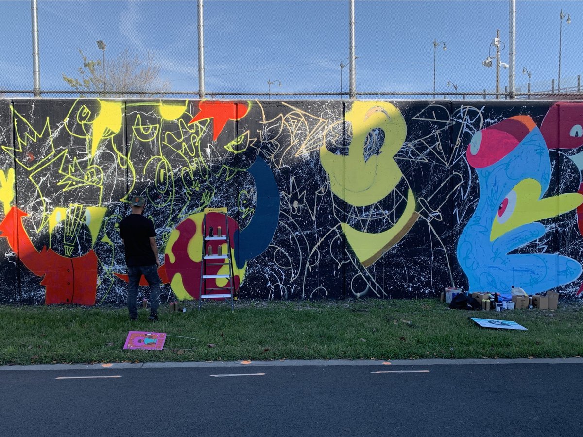 EckingtonParks's tweet photo. We are grateful for all of the artists, staff, and volunteers at @powwowdc and @NoMaBID for the time and creativity put into the beautiful murals around Tanner Park! Stop by today to see the artists in action. #EckingtonDC #PowWowDC https://t.co/GsHhoDcS0B