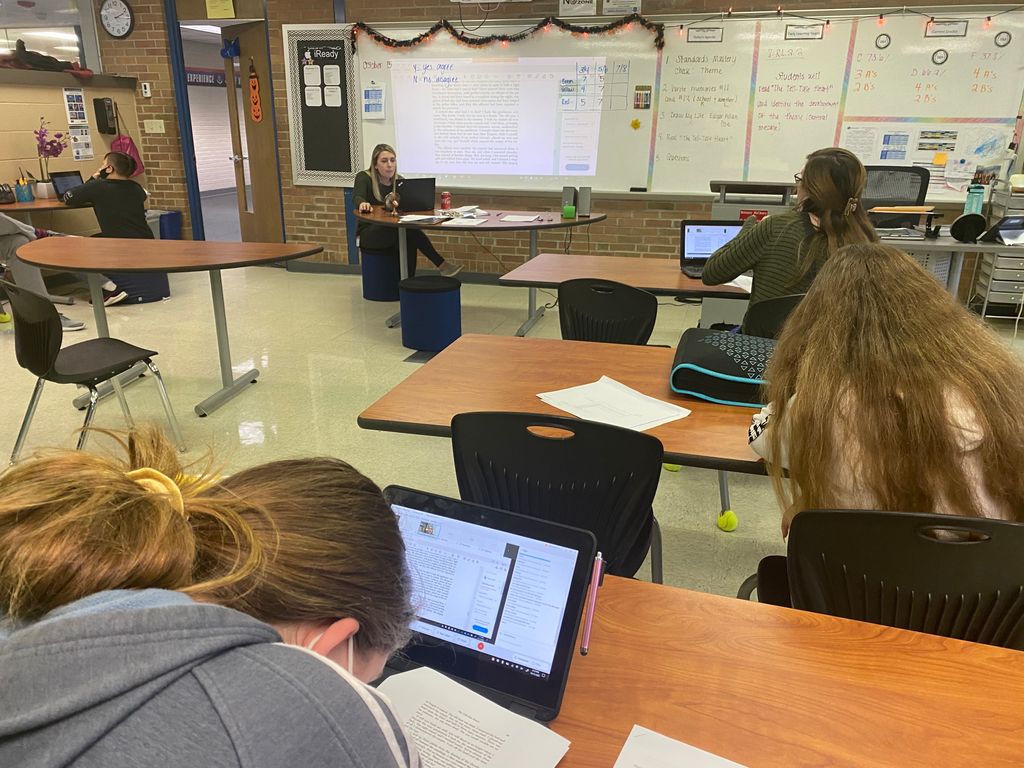 8th graders reading Poe’s “Tell-Tale Heart” and identifying central themes. One of Dr. Landrum’s faves! Can you hear the heart beating? #umatter2me #inthezone