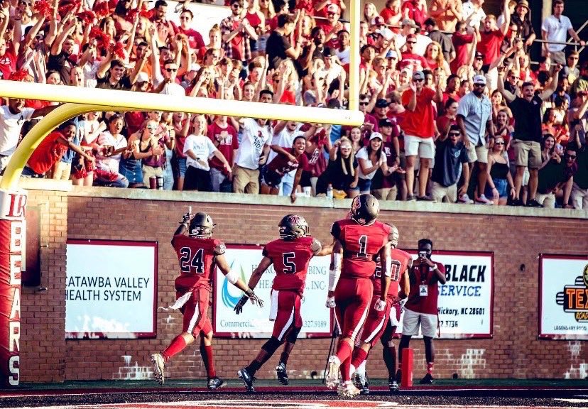 #AGTG🖤 Blessed to Recieve an Offer From Lenoir Rhyne University.  <a href="/troupestar28/">Israel Troupe</a> @ValiantFootball <a href="/harrison2121/">Harrison Smith Jr</a> <a href="/TEwracademy/">Terrence Edwards</a> @Theraygordon <a href="/JustinHenders16/">Justin Henderson</a> <a href="/JodyDPeterman/">Jody D. Peterman</a> <a href="/Trapp_SETA229/">Travis Hall</a> <a href="/DOMXsports/">DOMXSports</a>
