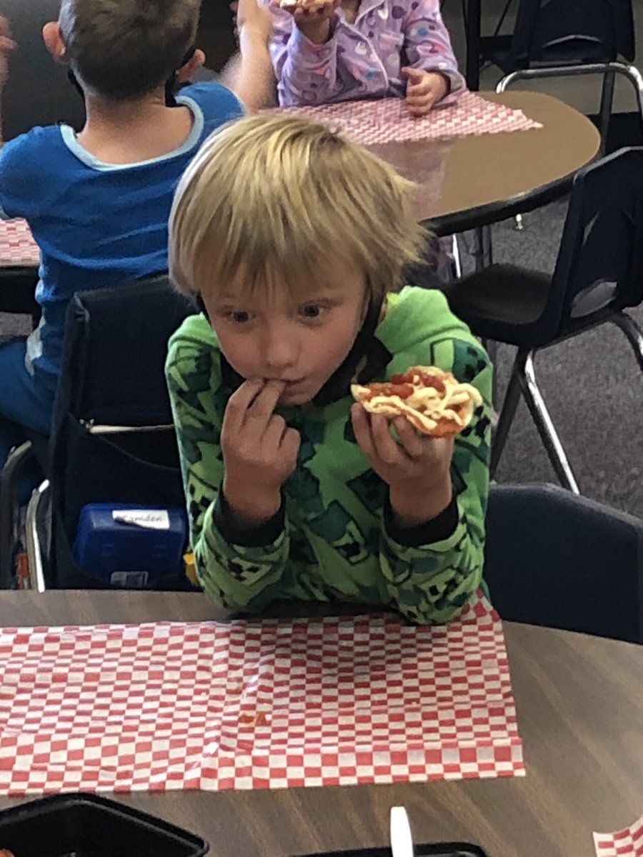 jjbohnsack's tweet photo. #bedtimestories #rockyourschool https://t.co/PndS1YVIGv