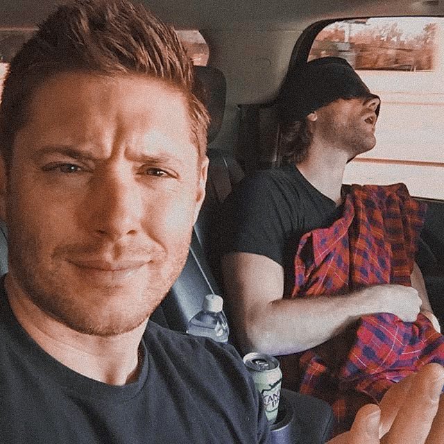 pictures of jensen ackles and jared padalecki that radiate the same energy; a thread