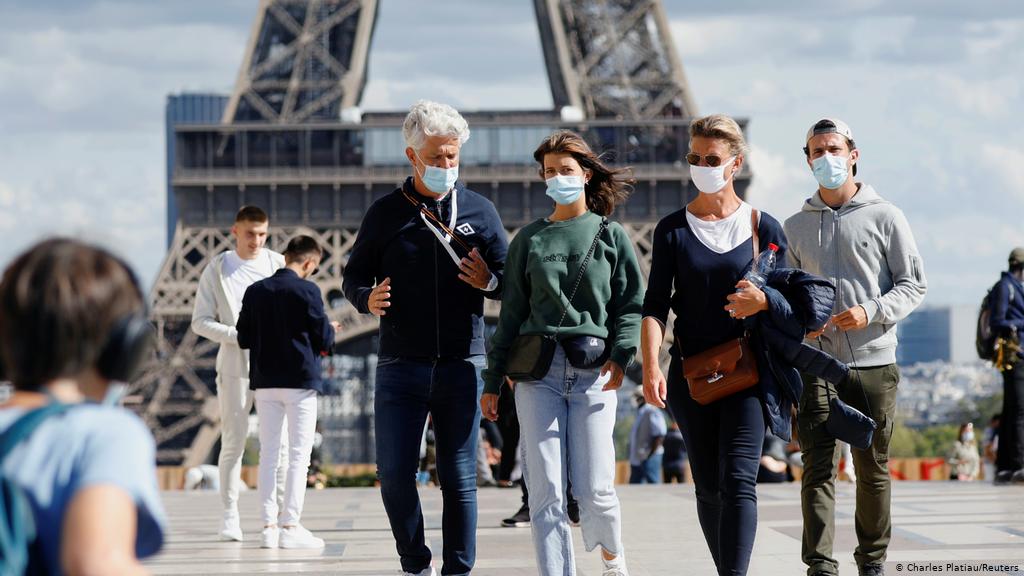 ncp_news's tweet photo. #BREAKING: France reports 30,621 NEW cases of #coronavirus and 88 deaths. This comes after President Macron announces new lockdown measures in major cities in the country. Total cases: 809,684   #COVID__19 https://t.co/hsc7y2AMsS