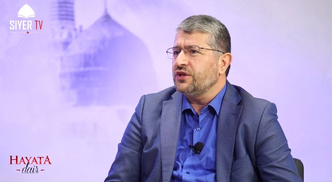 Güven varsa, imanda ahlak vardır.

Bir iman sahibine,  arkasından amel adına bir şeyi yaptırmıyorsa meyvesiz ağaç gibidir.
*
Programı canlı izlemek için 📺 : youtu.be/tZjgzfjuMI0