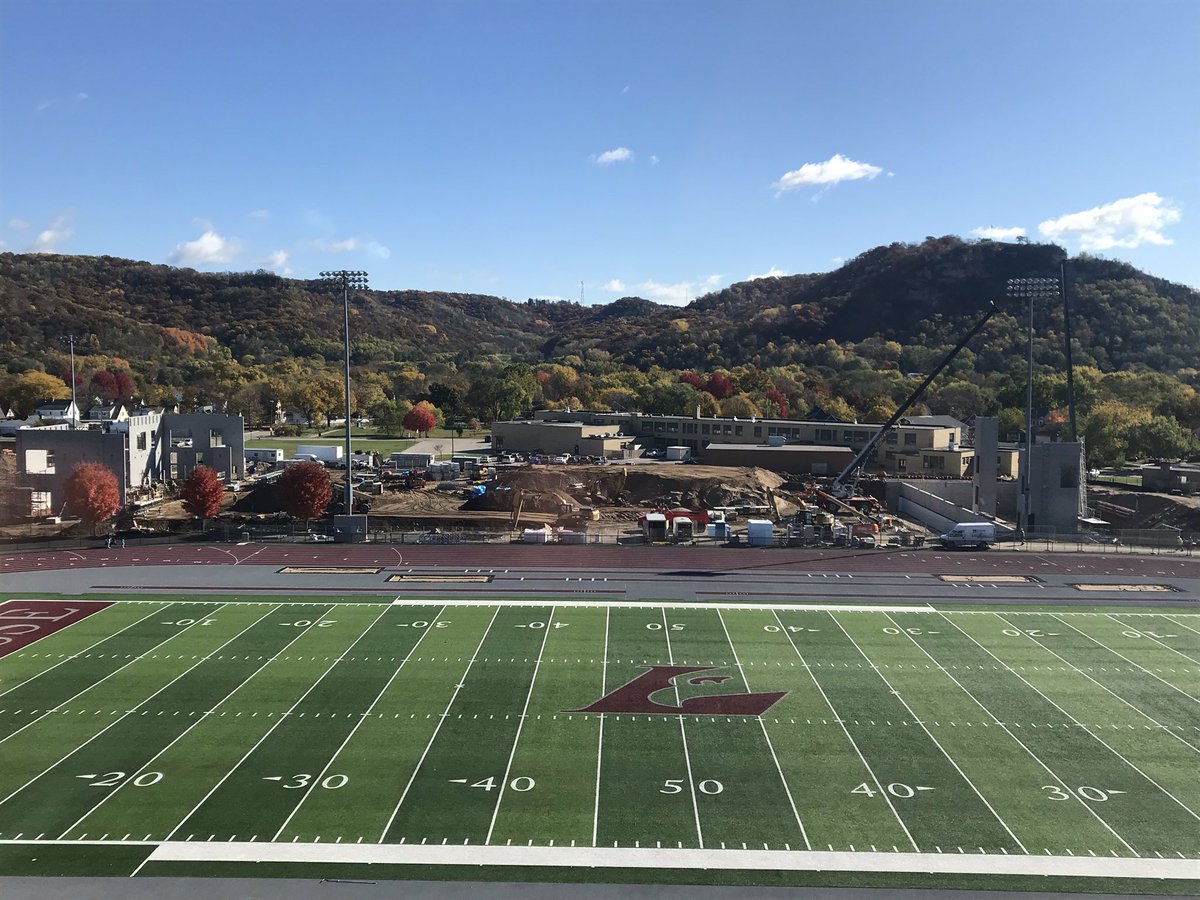 UWL_Wrestling's tweet photo. The leaves are changing along with the scenery here on campus! #newfieldhouse https://t.co/k7ttsiAR3n