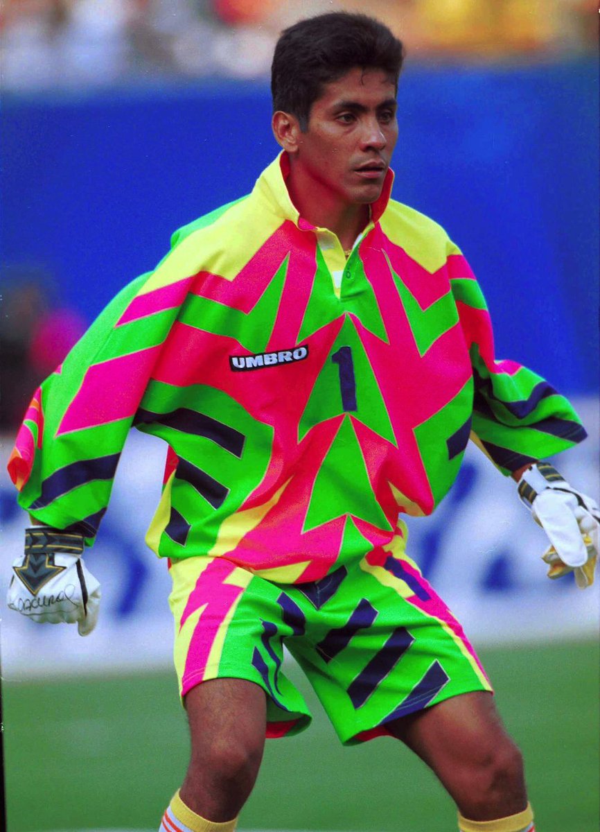 Happy 54th birthday to Jorge Campos Is he the flyest keeper ever? 