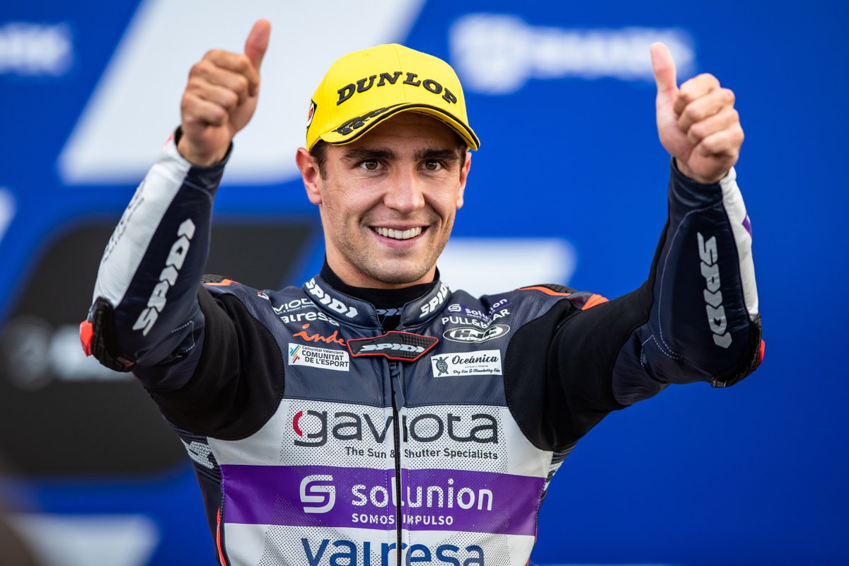 AsparTeam's tweet photo. 🚨🚨🚨

😁👍 @AlbertArenas75 dará el salto a Moto2 con el Aspar Team

📰 | https://t.co/Cy9QqvA2CZ 

Uno de los objetivos de 2020 está cumplido. Ahora, a luchar por el otro 😏🤞 https://t.co/NXl1sgxqxH