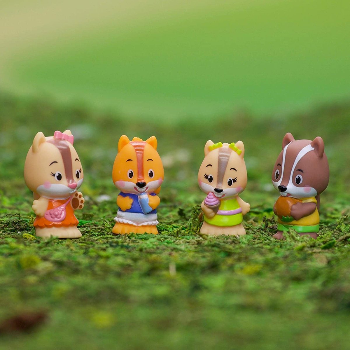 MyriadsG's tweet photo. Meet the Nutnut family! There's the father Simon who's always foraging for acorns, the mother Betty who just loves a pleasant walk through the forest, the sweet-toothed daughter Mia, and of course, the adorable baby brother Marc. 
#fatbraintoys https://t.co/B8OAN7KDz7